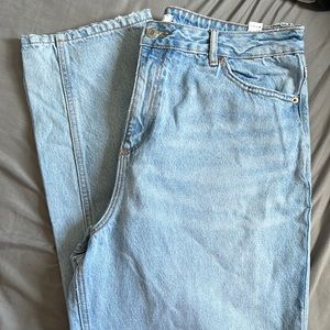 "Dad" jeans from Dynamite, size 32, worn twice, is still new